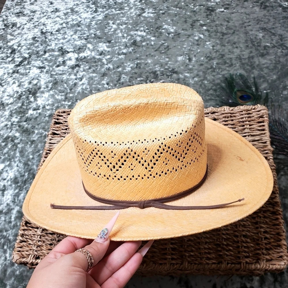 The Pana American Straw Hat